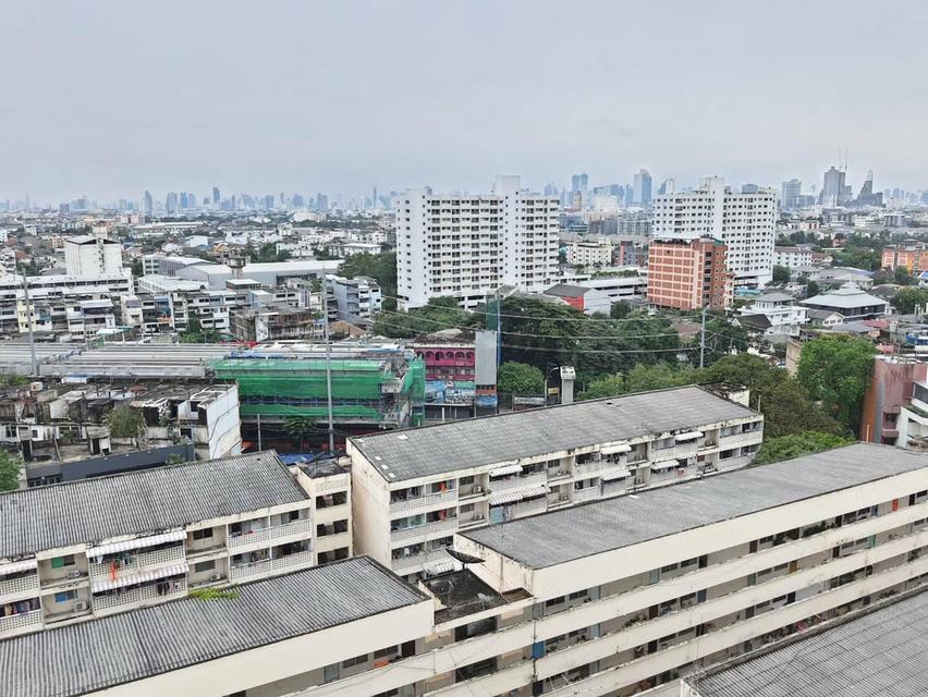 คุ้มกว่านี้ไม่มีอีกแล้ว! 1.95 ล้าน คอนโดติดรถไฟฟ้าสถานีโชคชัย 4 ส่วนกลางครบ มี 7-11 ในโครงการ 15