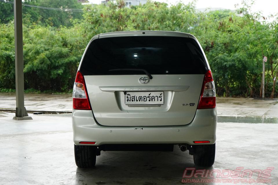 2012 TOYOTA INNOVA 2.0 G OPTION