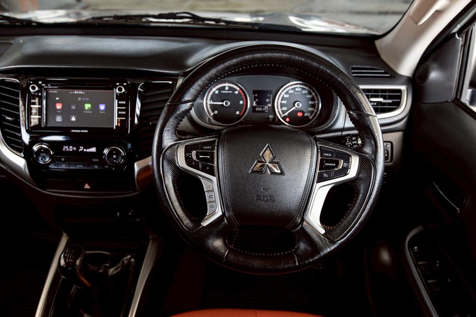 MITSUBISHI TRITON 2.4 MIVEC PLUS DOUBLE CAB ATHLETE ปี 2018 สีขาว ไมล์แท้ 55,147  16