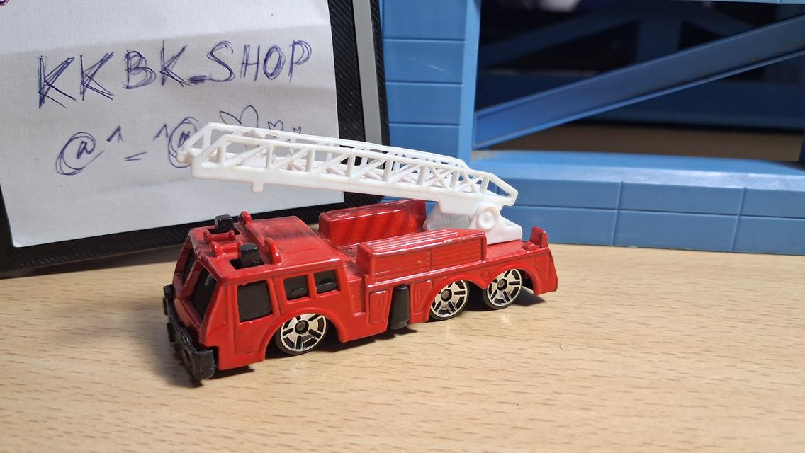 รถโมเดล รถดับเพลิง รถเหล็ก Maisto Fire Department Red Ladder Truck 1/64 Diecast งานเก่า ของเก่าเก็บ สภาพดี
