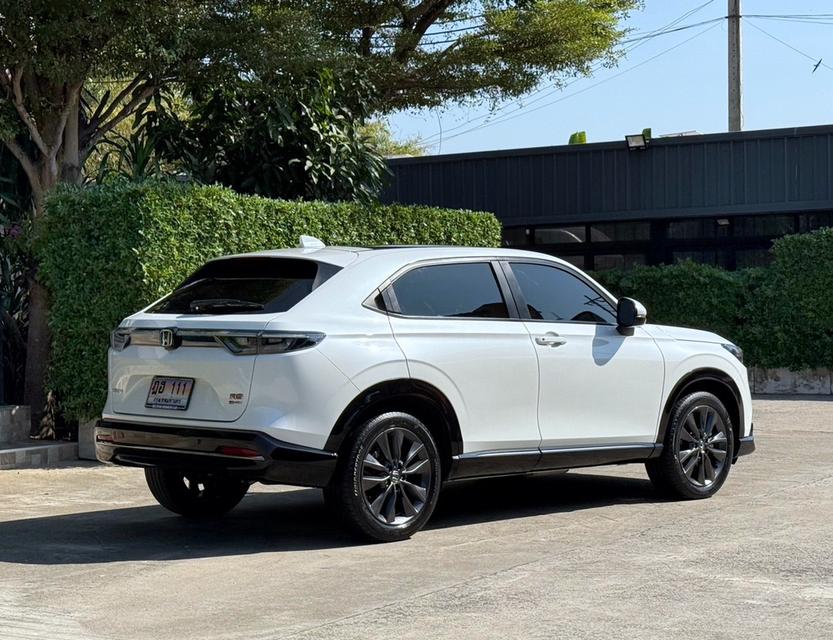2023 HONDA HRV eHEV RS รถมือเดียว สภาพป้ายแดง วิ่งน้อยเพียง 40,000 กม รถไม่เคยมีอุบัติเหตุครับ รูปย่อยที่ 3