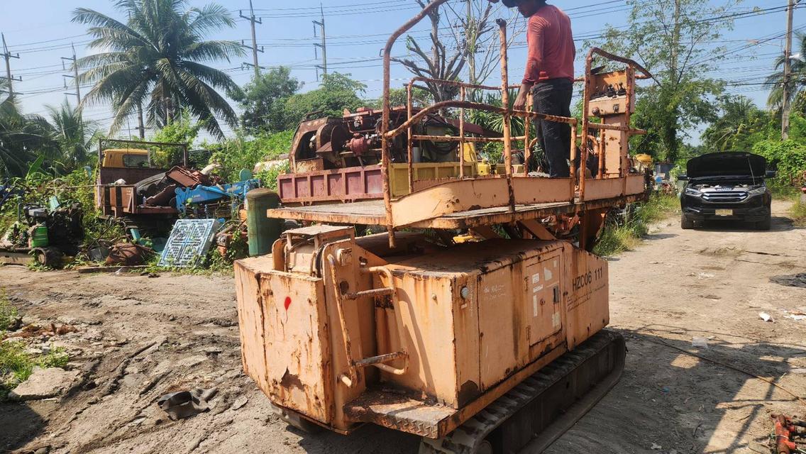 ขาย รถกระเช้า บูมลิฟต์ แทรคตะขาบ บูมยื่นสูง 6 ม. เครื่อง isuzu ดีเซล 3 สูบ เก่านอกแท้ พร้อมใช้งาน 7