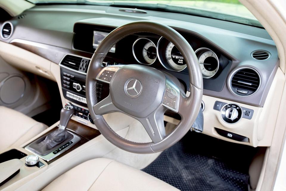 BENZ C-CLASS C220 CDI ELEGANCE ดีเซล ปี 2014 โฉม W204 สีขาว  15