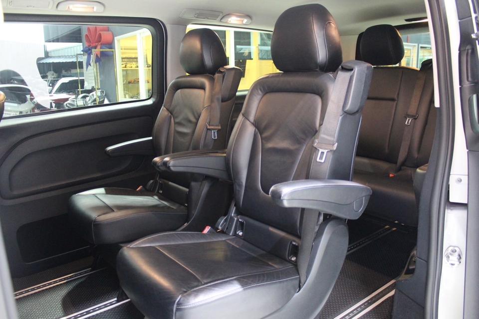 รหัสรถ JRS3443 หรูหราสุดๆกับ Benz Vito ปี 2016 14