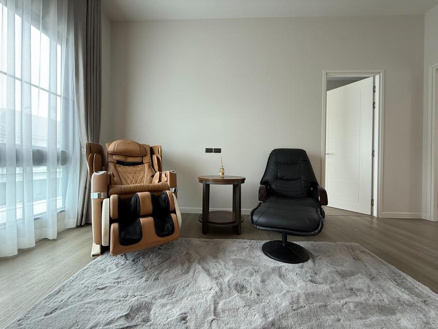 Luxury Family House for Rent Setthasiri Bangna KM10 13