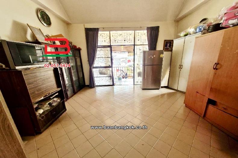 บ้านเดี่ยว หมู่บ้าน วรารักษ์ รังสิต คลอง 3 เนื้อที่ 55.1 ตร.ว หมู่บ้านติดถ.โยธาธิการคูคต-คลองหลวง ตำบลคลองสาม อำเภอคลองหลวง จังปทุมธานี 9