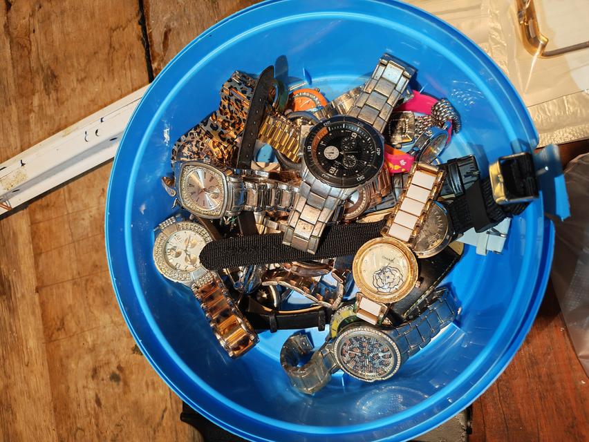 ขายเหมานาฬิกา​มือสอง รูปที่ 3