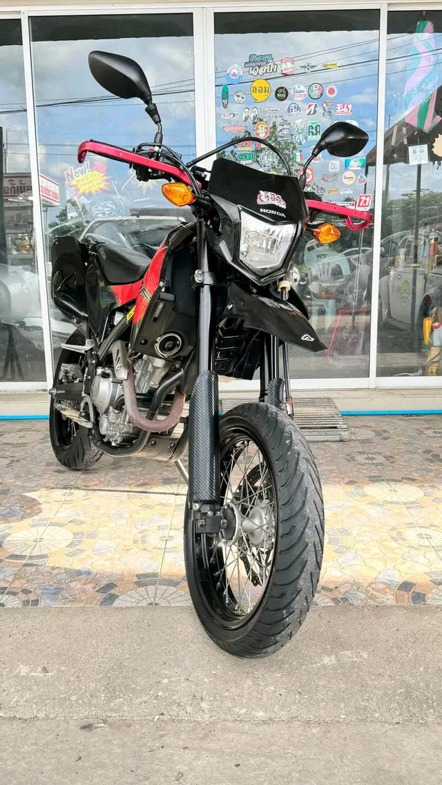 Honda CRF 250 สีแดงดำ 3