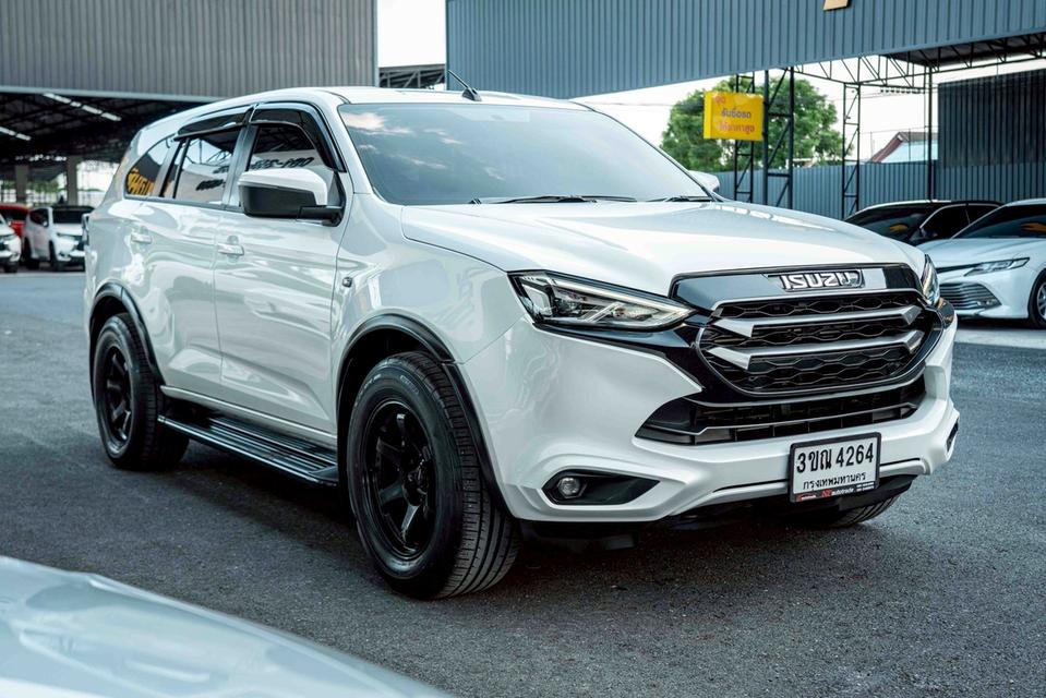 รหัสรถ NP4264  รุ่นรถ : ISUZU MU-X 1.9 ACTIVEปีรถ : 2023 รูปที่ 4