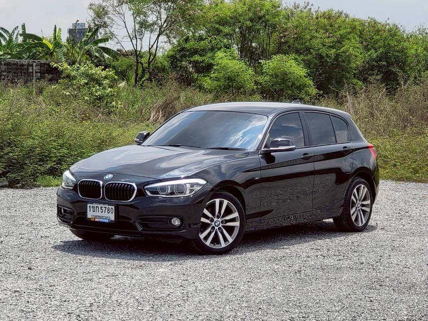 BMW 118i Sport Line Hatchback (F20) LCI 2016 แฮทช์แบ็กสุดหรู คล่องตัว ปลอดภัย ราคาประหยัด