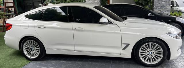 ขาย BMW Luxury Car 320d GT  ออกรถปี 2020 ดีเซล รถเจ้าของขายเองมือเดียว รถบ้านแท้ สีขาว เบาะหนังน้ำตาล 4
