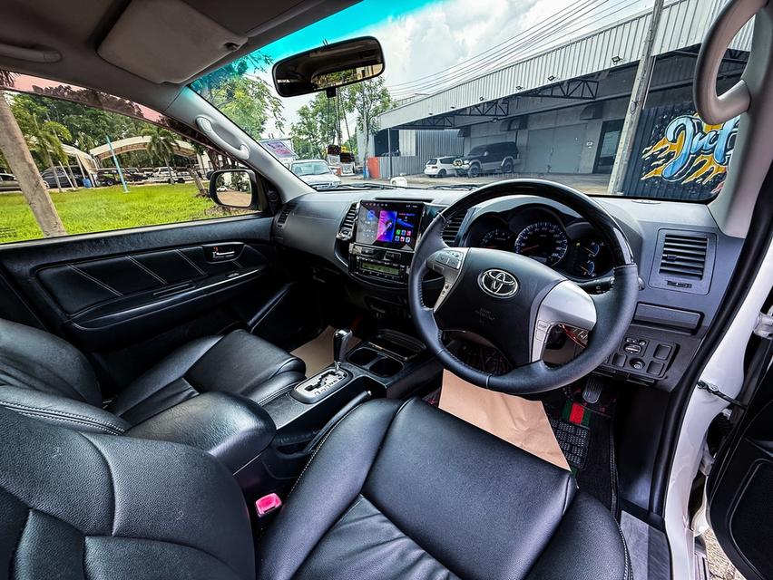 Toyoya Fortuner 2.5V ปี15 13