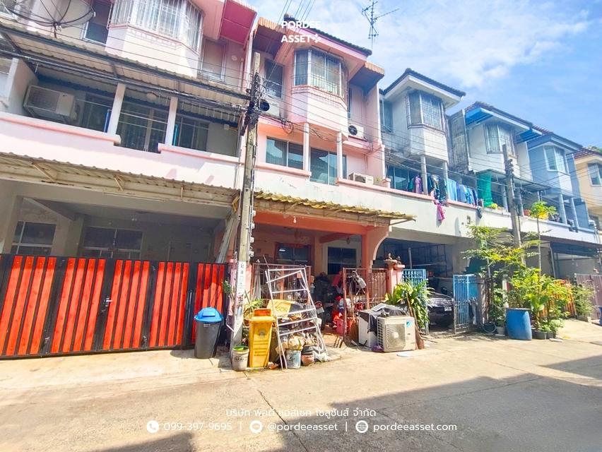 ทาวน์เฮาส์ 3 ชั้น ถ.แจ้งวัฒนะ-ปากเกร็ด ซ.36 ทำเลดี ใกล้รถไฟฟ้า ราคาถูก : Townhouse 3 levels Chaengwattana - Pak Kret 36 4