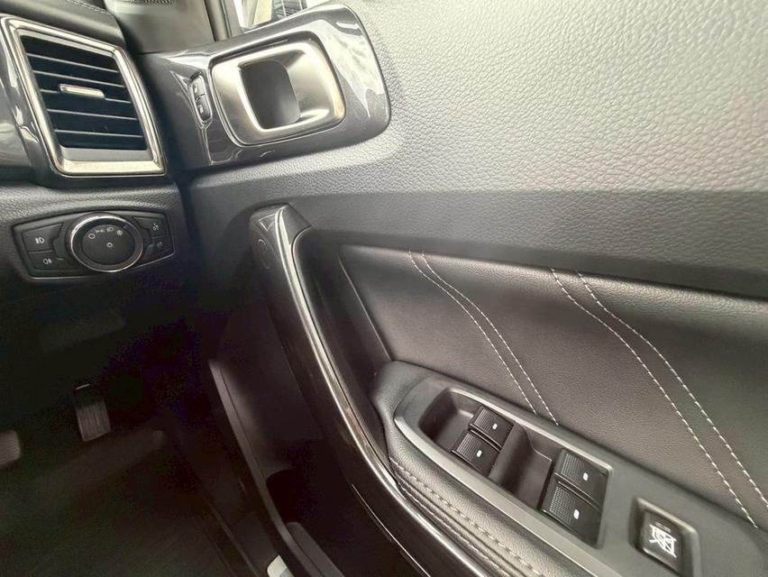 Ford Everest 2.0 Bi-Turbo 4WD Titanium Plus สีดำ ปี 2018 รถสวย เจ้าของดูแลดี เคลือบแก้วจอดในร่มตลอด  16