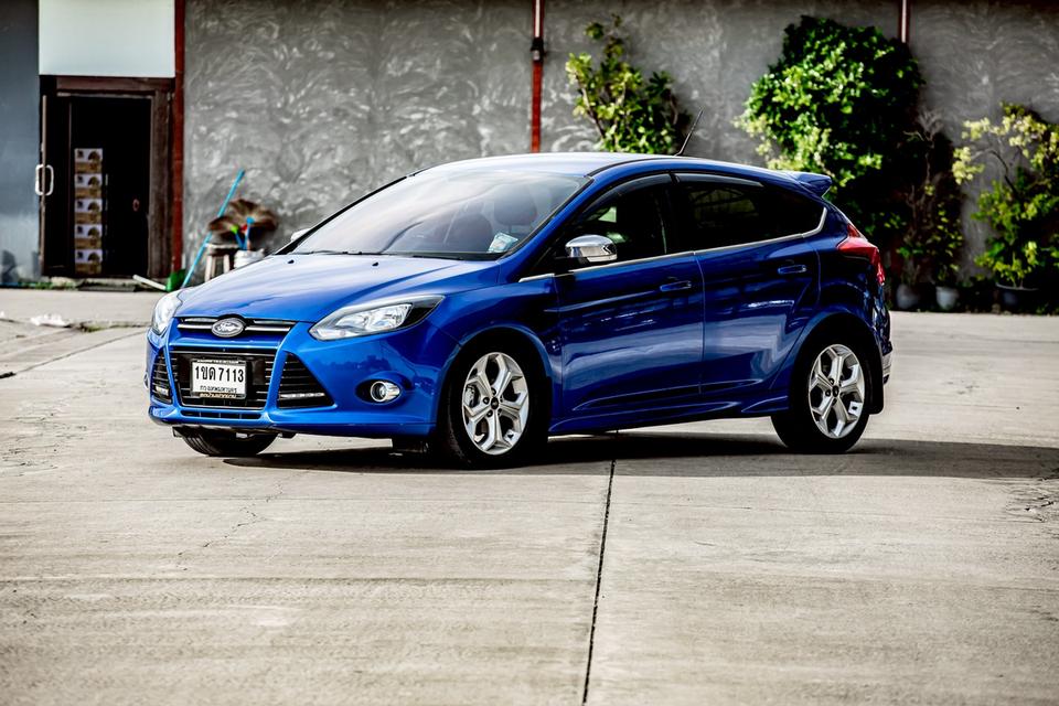 Ford focus 2.0 Sport 5 ประตู ปี 2013 สีน้ำเงิน มือเดียวป้าย  10