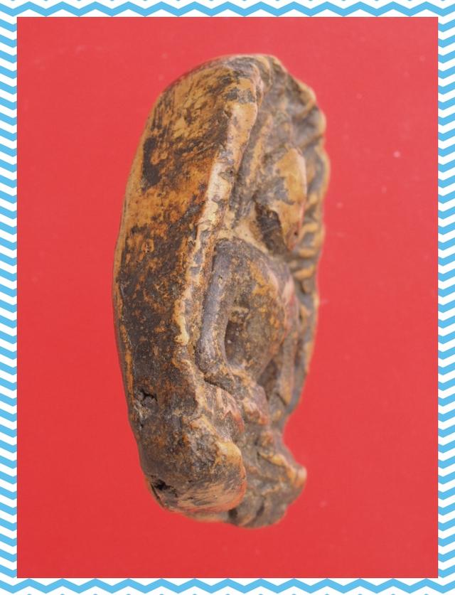 a80.พรซุ้มกอ พระเครื่อง