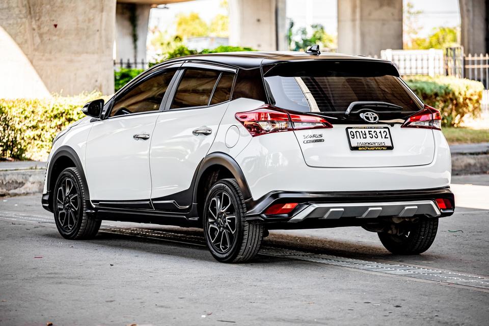 Toyota Yaris Cross 1.2 ปี 2020 สีขาว มือเดียวป้ายแดง สภาพใหม่มากๆ  8