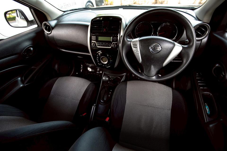 Nissan Almera 1.2 VL ปี 2014 สีเทา ปุ่มสตาท์ เกียร์ออโต้ รูปที่ 15