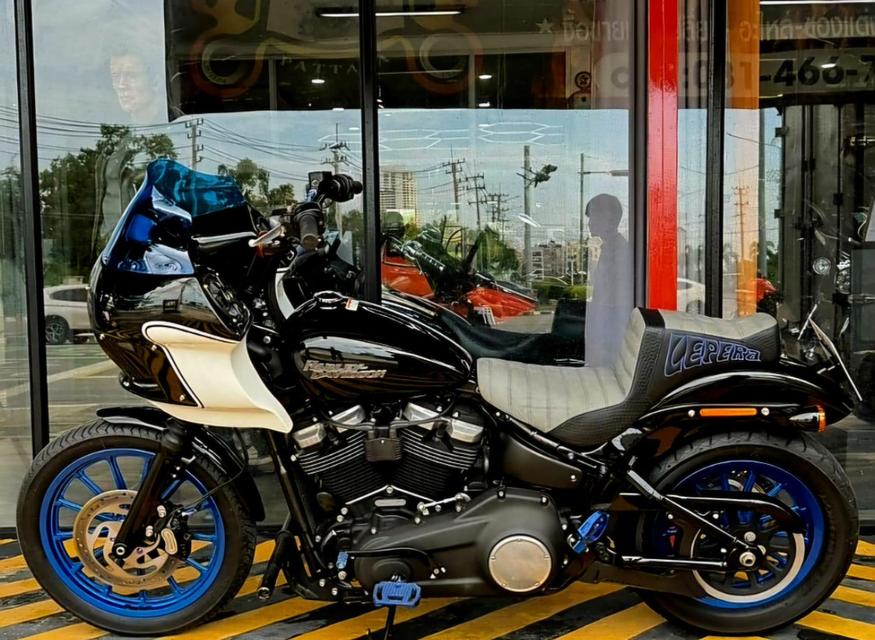 Harley Davidson Street Bob พร้อมขายรถสุดฮิต 4