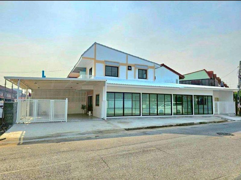 หมู่บ้านบัวทอง2  ติดรถไฟฟ้าสายสีม่วง สถานีคลองบางไผ่ ทาวน์เฮาส์ 2 ชั้น 2