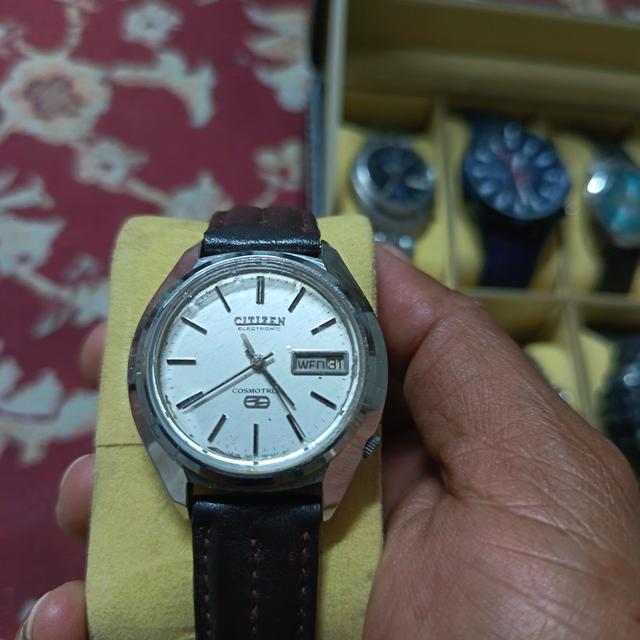 ขายนาฬิกา​ มือสอง​สภาพดีพร้อมใช่งาน