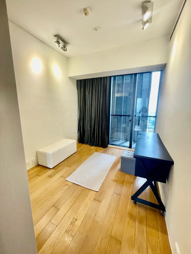 ขายและปล่อยเช่าคอนโดเดอะเม็ท สาทร 10