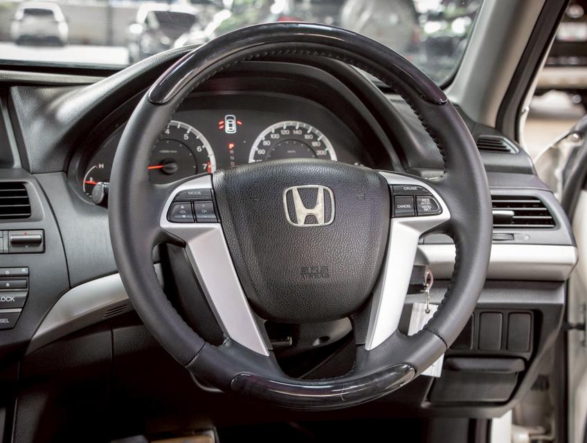 HONDA ACCORD 2.0 EL i-VTEC ปี 2013 7