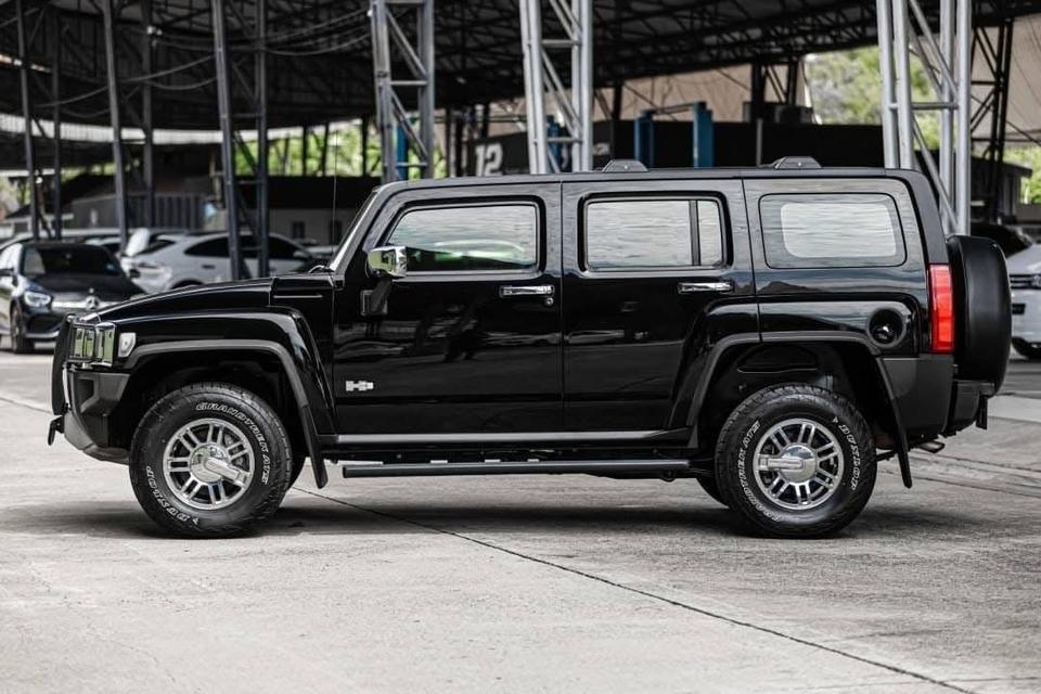 Hummer H3 สีดำสุดเท่ 3