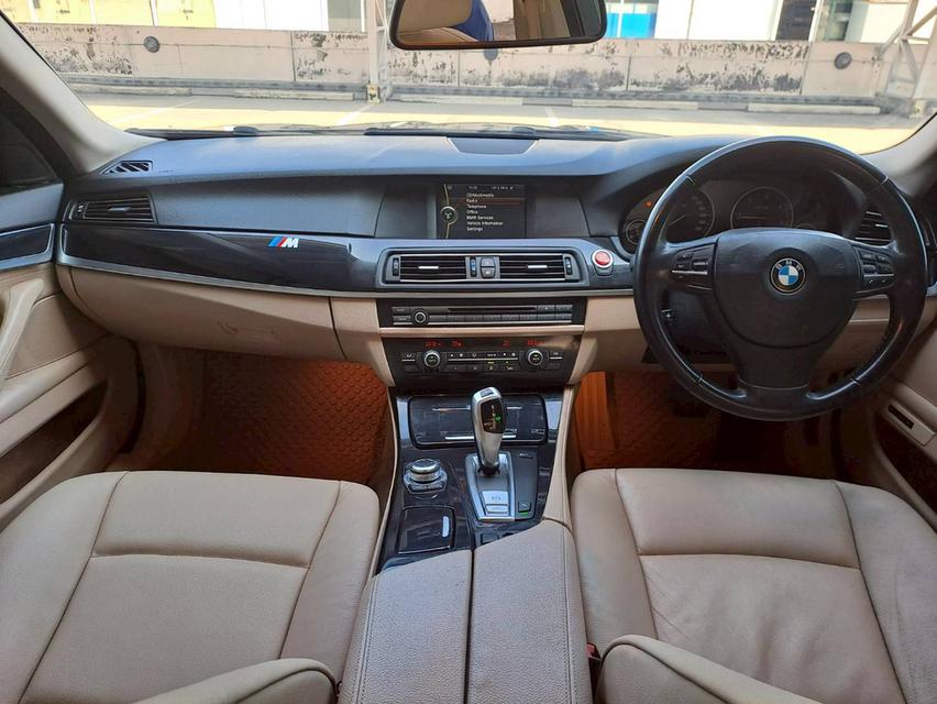 BMW 520d (F10) ปี2011 รถสภาพสวยเดิมๆไม่เคยมีอุบัติเหตุ สีเทา 11