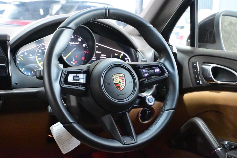 รหัสรถ JRS7335 Porsche Cayenne S Hybridปี 2012 | สีดำ รูปที่ 8