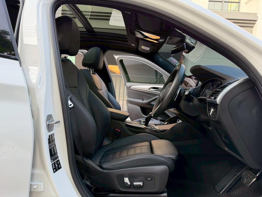 BMW X4 xDrive20d M Sport สีขาว Alpine White ปี19 จด 20 ดีเซล 11