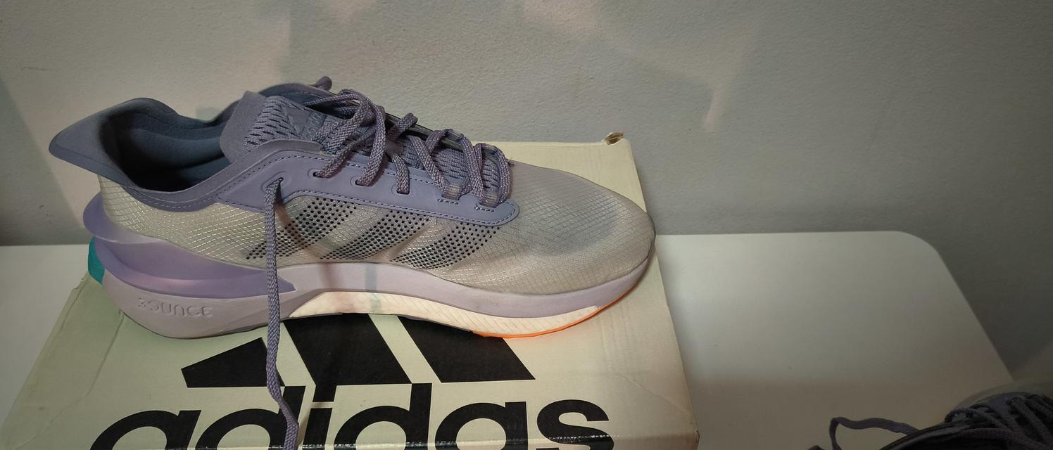 ขายรองเท้า Adidas boost ตัว Begin สีม่วงอ่อนอมขาว สภาพมือหนึ่ง 11