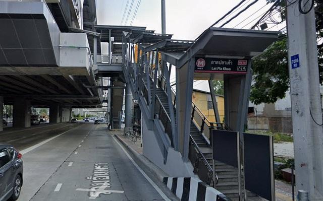 .MRTรามอินททรา3 1.42 กม. ย่านเซ็นทรัล รามอินทรา 1.7 กม.ทำเลดี ริมถนน MRTลาดปลาเค้า 280 ม. ขายที่ดินถมแล้ว 200ตร.วา.