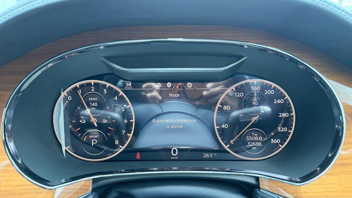 Bentley Flying Spur 2.9 Hybrid 4WD 2022จด23 สีขาว รถศูนย์ AAS วารันตียังเหลือต่อได้ ออฟชั่นเต็มสุด รูปที่ 7