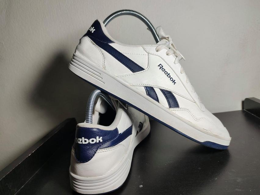 Reebok สีขาว 3