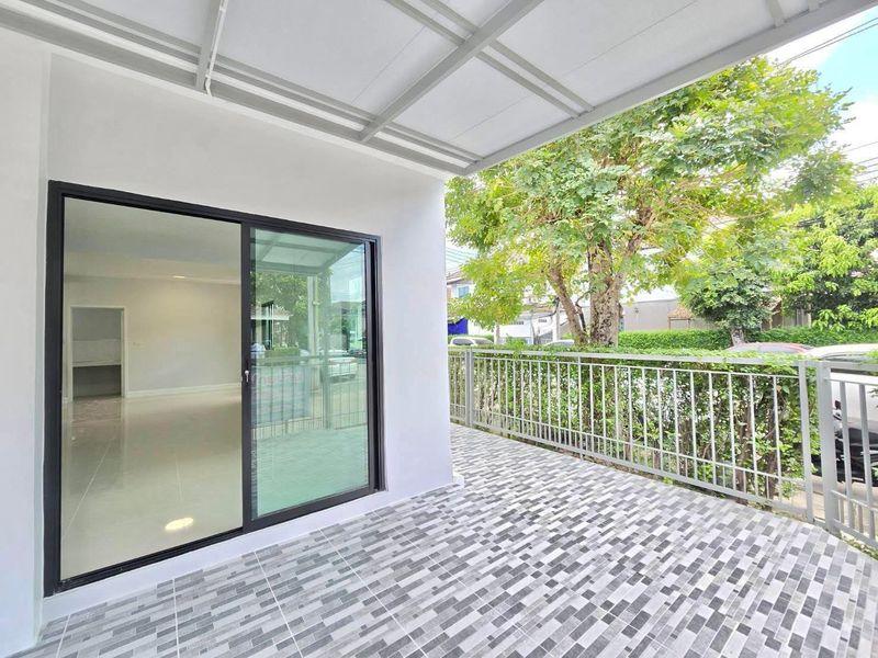 หมู่บ้านพฤกษาวิลล์63/1 พระราม5 นครอินทร์ทาวน์เฮาส์ 2 ชั้น หลังมุม ทำเลดีติดถนน พระราม 5//ถนนพิบูลสงคราม//ถนนติวานนท์ 5