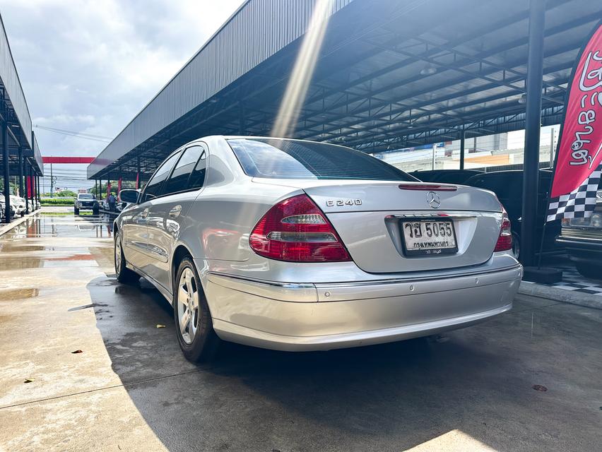 ขายรถ Benz E240 2.6 W211 Avantgarde Sedan ปี 2003 สีเทา เกียร์ออโต้ รูปที่ 7