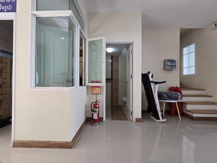 ขายทาวน์เฮ้าส์ 2 ชั้น หมู่บ้านโกลเด้นส์ทาวน์ บางนา-สวนหลวง 21.2ตร.วา 3