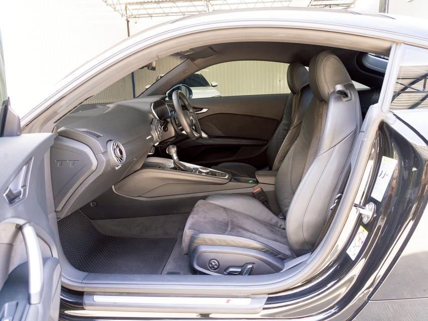 Audi TT Coupe 45TFSI Quattro S line ปี 2018 12