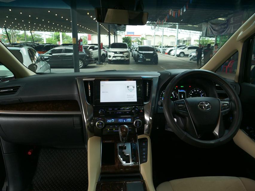 2022 Toyota Alphard 2.5 Hybrid X 3