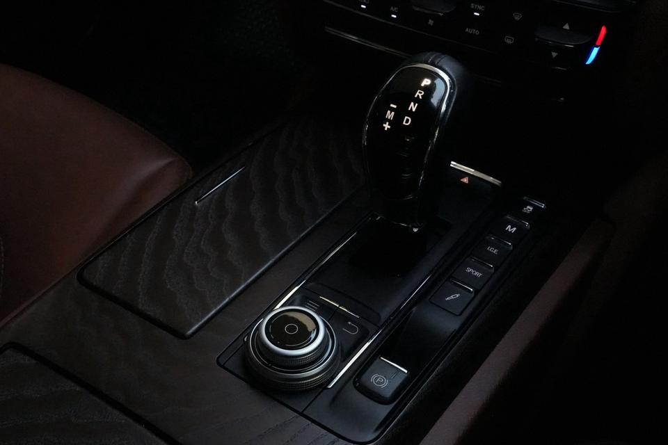 Maserati Quattroporte Diesel 2020 สีดำ รถศูนย์มือเดียว รูปที่ 16