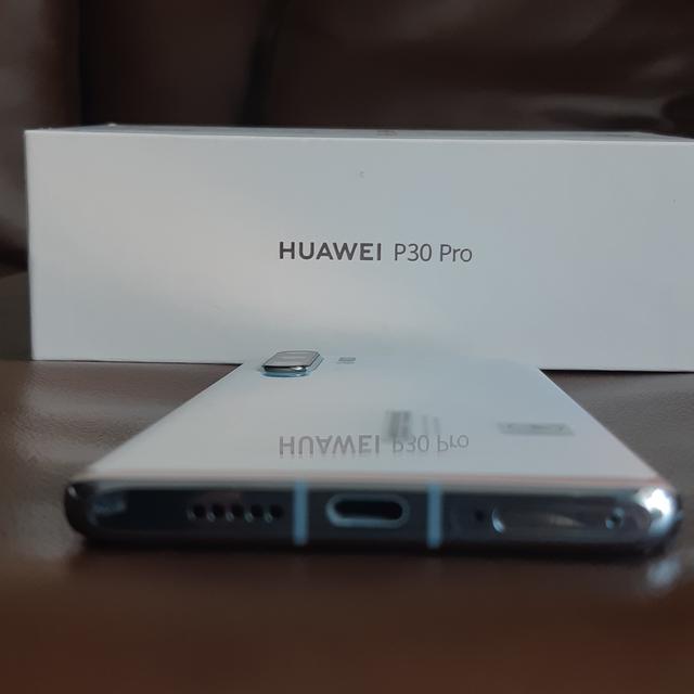 ขาย มือถือ Huawei P30 Pro มือสอง สภาพใหม่ อุปกรณ์ครบ    (แรม6/128Gb)   สี Breathing Crystal 6