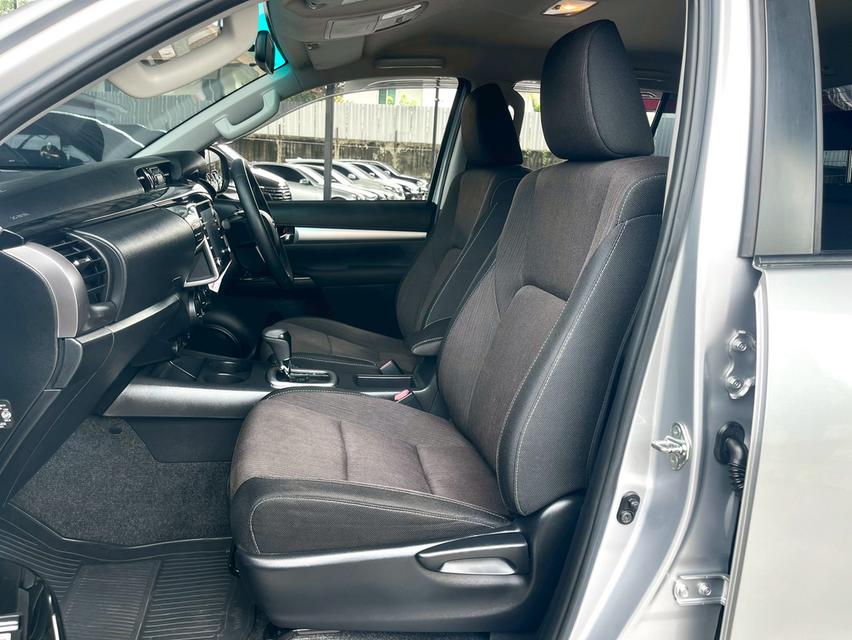 Toyota Revo 2.4E Plus ปี17 13