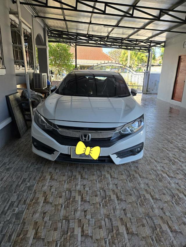 ขายรถยนต์รถบ้าน honda civic รถปี 2561 ประกันชั้น 1 ไมล์แสนหก เป็นรถคุณหมอใช้งานน้อย ไม่เคยมีอุบัติเหตุ พิกัด รถอยู่จังหวัดเชียงใหม่ ราคา 470,000 บาท รูปย่อยที่ 2