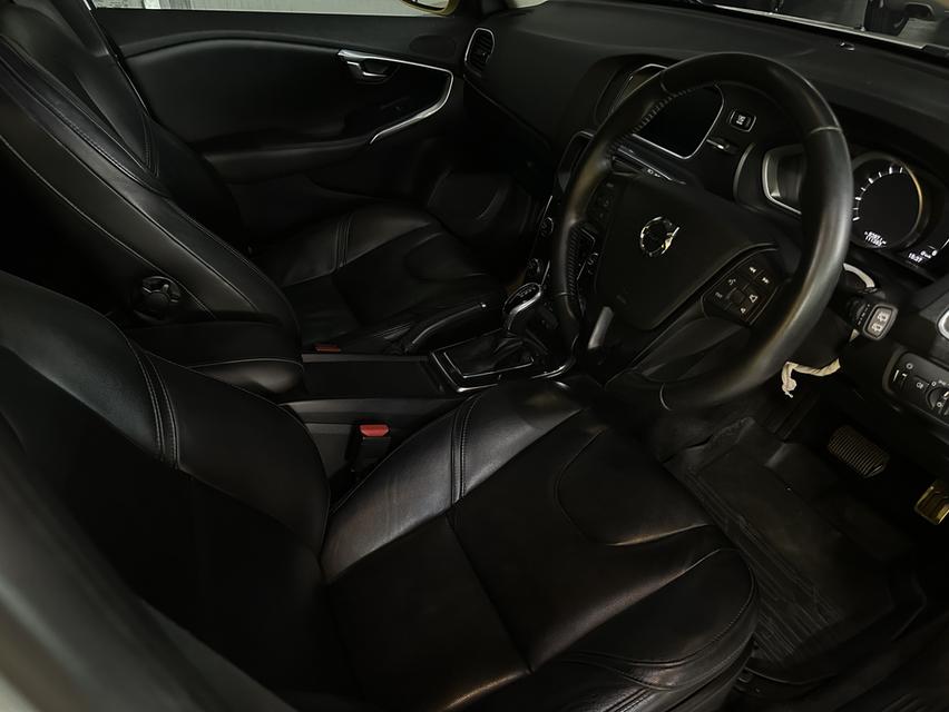 Volvo V40 T4 2.0 Turbo 2017 รูปที่ 5