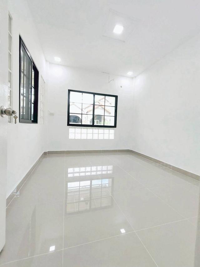 หมู่บ้านวรารักษ์ รังสิตคลองสาม ทาวน์เฮาส์ชั้นเดียว  ตกแต่งใหม่ เหมือนบ้านพักตากอากาศ เหมาะกับการพักผ่อน 15