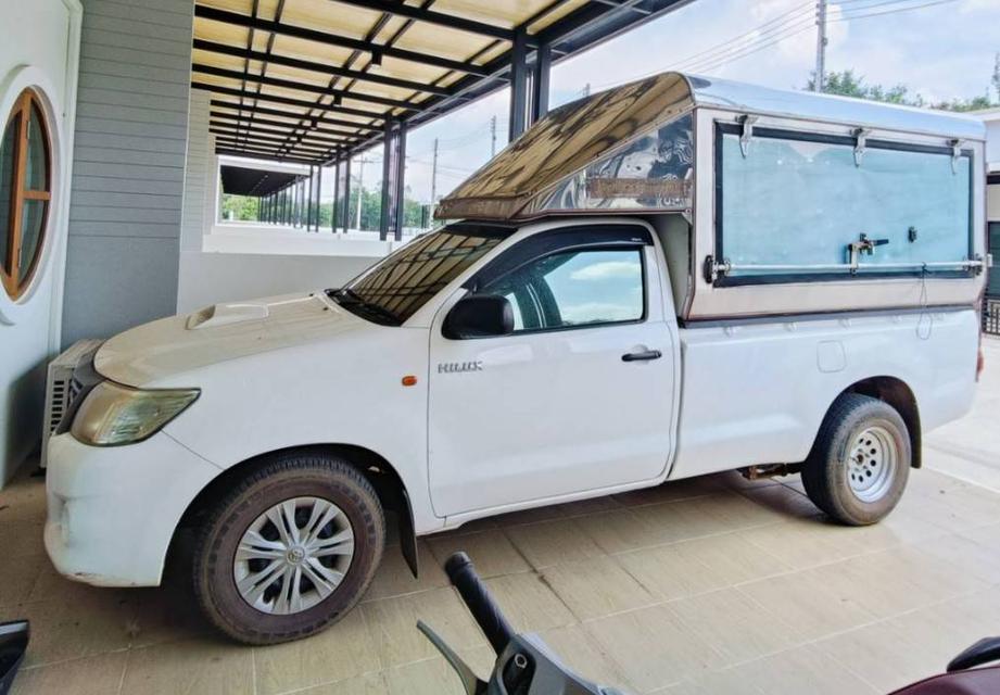 ISUZU รถกระบะตู้ทึบ Hilux Revo Champ 2.5 ไมล์ต่ำแสน