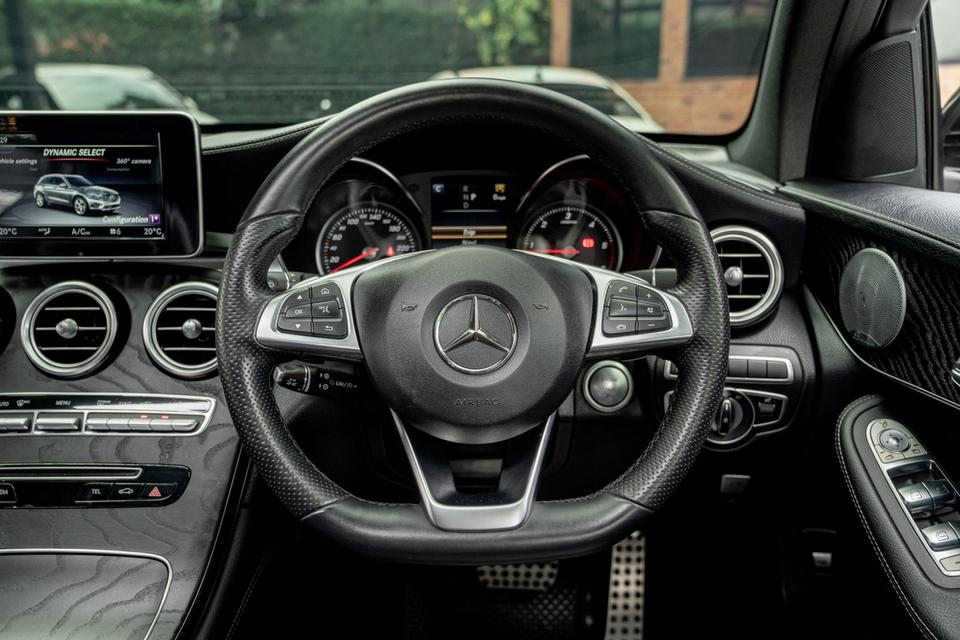 Mercedes-Benz GLC250d 4MATIC AMG ปี 2019 ⭐️ 𝐆𝐋𝐂𝟐𝟓𝟎 ดีเซล! เข้าใหม่อีกคัน วิ่งน้อยพร้อมใช้งานเต็มระบบ⚡️ 4