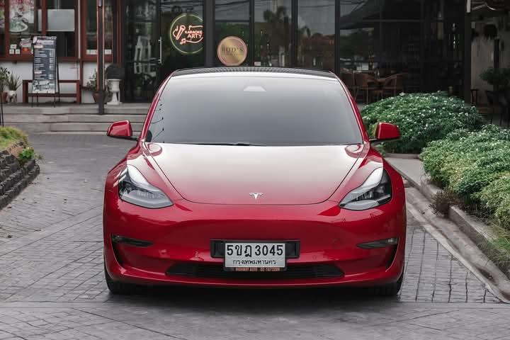 TESLA MODEL 3 รีบขาย