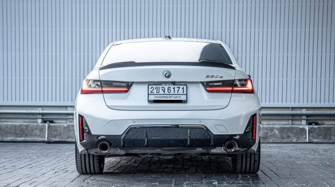 BMW 330e M Sport 6